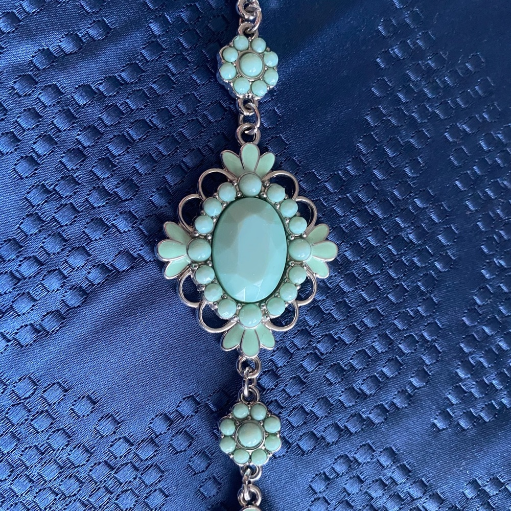 EUC Mint & Silver Bracelet